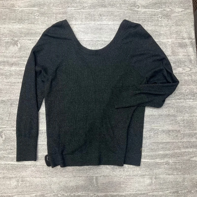 Classic Accessories Top Long Sleeve By Victorias Secret In Grey, Size: M