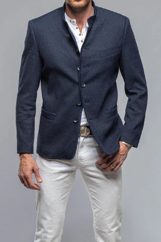 Layder Jacket in Navy